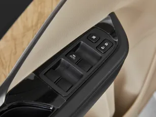Mitsubishi  17