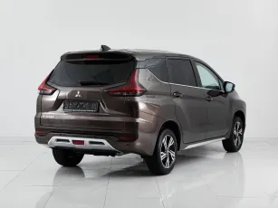 Mitsubishi  5