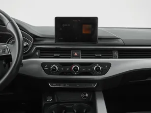 Audi  12