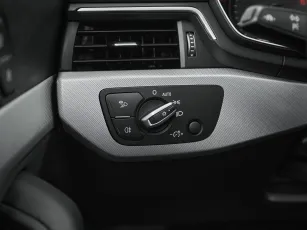 Audi  19