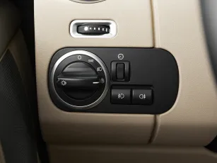 Land Rover  18