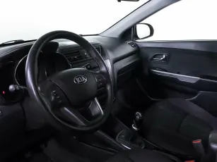 Kia  10