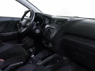 Kia  9