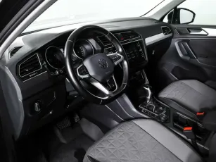 Volkswagen  9