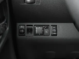 Nissan  14