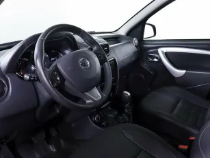 Nissan  11