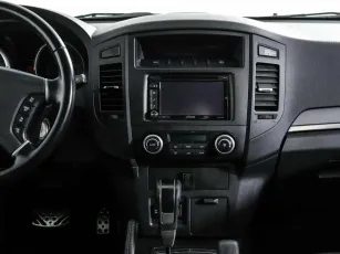 Mitsubishi  8