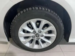 Toyota  8