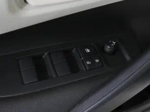 Toyota  13
