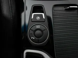 Hyundai  12