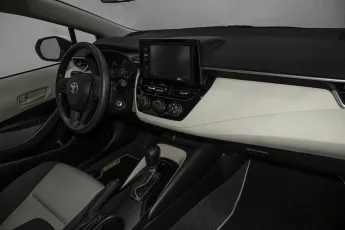 Toyota  12
