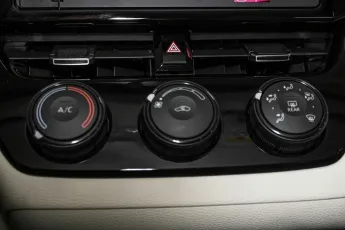 Toyota  15