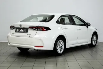 Toyota  4
