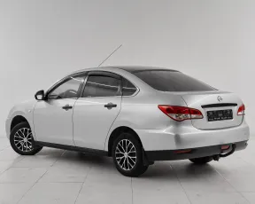 Nissan  4