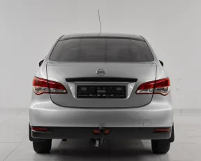 Nissan  5