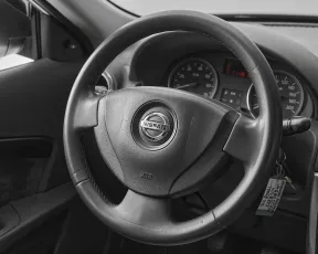 Nissan  9