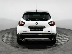 Renault  6