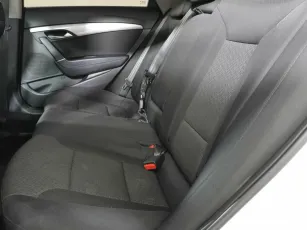 Hyundai  11