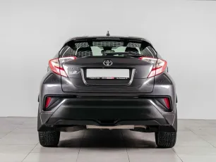 Toyota  6