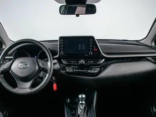Toyota  9