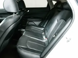 Kia  15