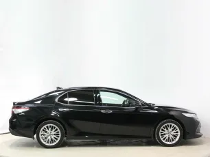 Toyota  3