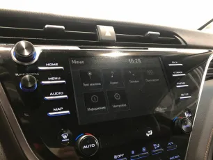 Toyota  15