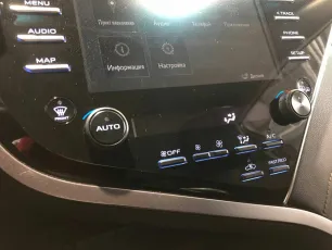 Toyota  16