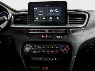 Kia  11