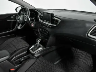 Kia  6