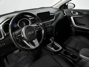Kia  8