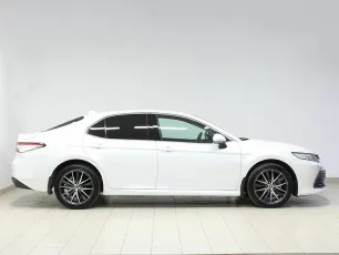 Toyota  3