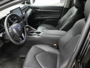 Toyota  11