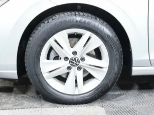 Volkswagen  5