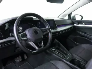 Volkswagen  9