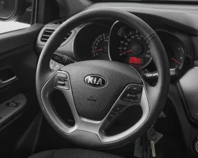Kia  10