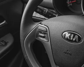 Kia  11