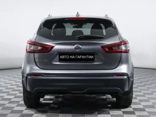 Nissan  4