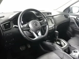 Nissan  8
