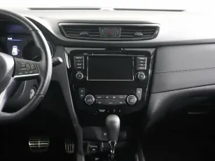 Nissan  9