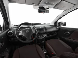 Nissan  10