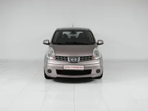 Nissan  2