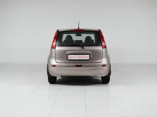 Nissan  6