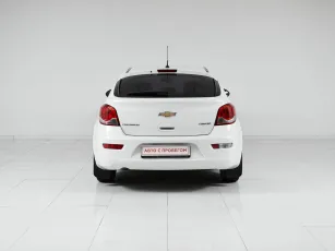 Chevrolet  6