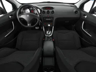 Peugeot  8