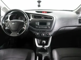 Kia  6