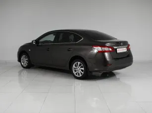Nissan  4