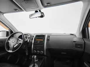 Nissan  10
