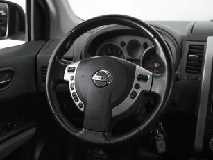 Nissan  13