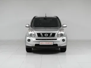 Nissan  2